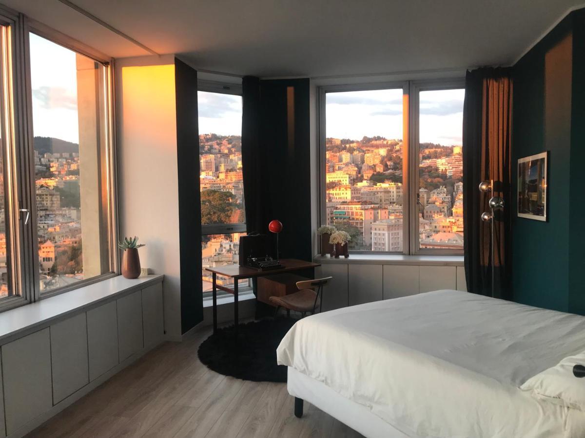 Central Penthouse With Spectacular Sea And City Views Genua Buitenkant foto